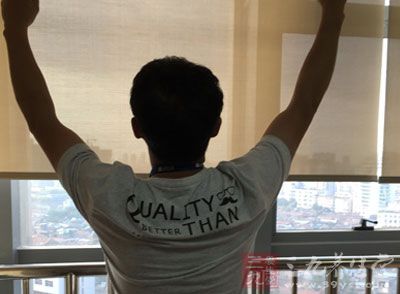 检查患者反应是否迟钝、有无贫血、有无浮肿。 检查患者反应是否迟钝、有无贫血、有无浮肿。