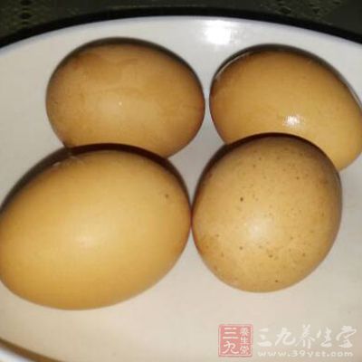 饮食中的鸡蛋和燕麦可以补充人体所需的镁含量