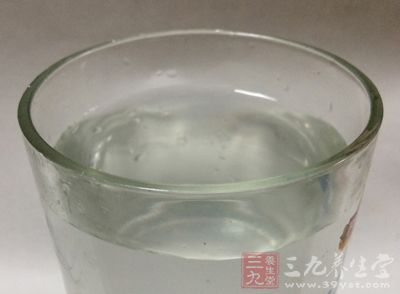 准备好所需的水1/2杯