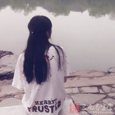 静坐吐纳利身心