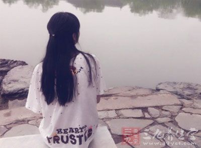 一般慢性胃病胃消化功能不好的人,硬的、纤维类的东西不好消化建议少吃 一般慢性胃病胃消化功能不好的人,硬的、纤维类的东西不好消化建议少吃