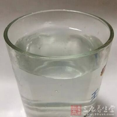 每日喝的水就要视自己的情况来决定