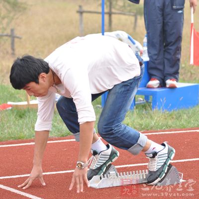 其实在剧烈运动的时候人的心跳会加快