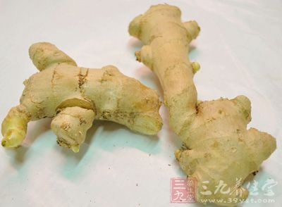 牛蒡1根，葱白1把，白萝卜1个，生姜5片