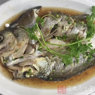 魚(yú)肉可以幫助孩子補(bǔ)鋅