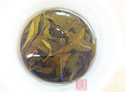 白茅根10g绿茶3g