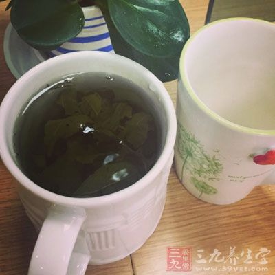 饭后喝茶，会冲淡胃液，影响食物的消化