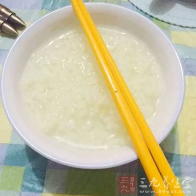 粥可以有效養(yǎng)護(hù)我們的胃