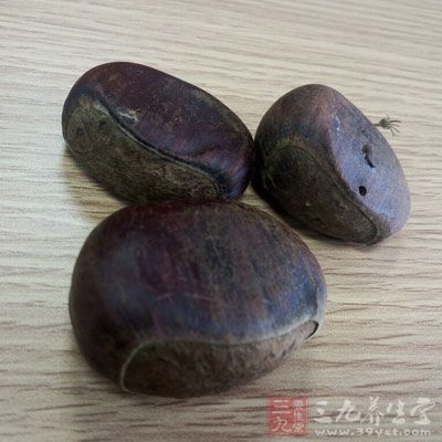 性溫，味甘，除有補(bǔ)脾健胃作用外，更有補(bǔ)腎壯腰之功