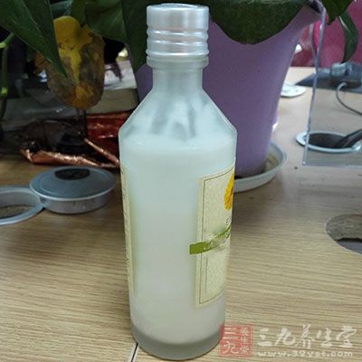 控油乳液、保湿乳液能锦上添花