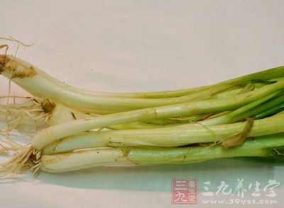 青椒，洋蔥，大蔥，肉絲，米飯，雞蛋等