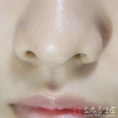 如果自己止不住血,应去医院急诊 如果自己止不住血,应去医院急诊