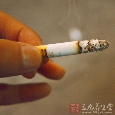 每年死于与吸烟有关疾病的人数高达300万