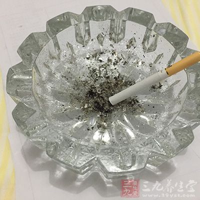 吸煙是近年來肺癌發(fā)病率與死亡率上升的重要原因