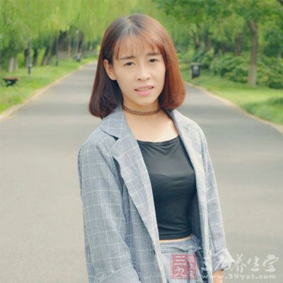 對女性來說，膝部的前交叉韌帶在月經(jīng)初期為脆弱