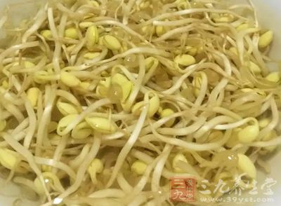 準(zhǔn)備些許的黃豆芽