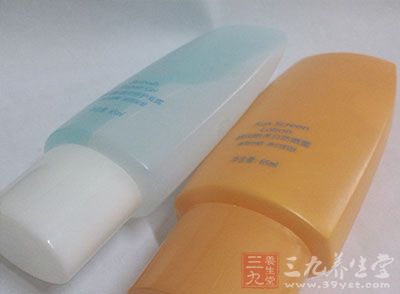 防晒霜和隔离霜的相同点