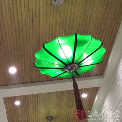 办公室危害健康晴天开灯 办公室危害健康晴天开灯