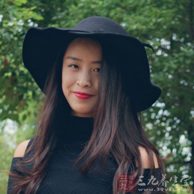 出门打伞戴帽子，效果很好