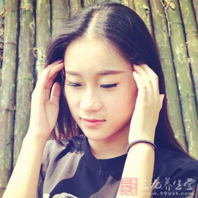 如厌食、口渴、尿多、疲乏、恶心呕吐、全身疼痛、头痛 如厌食、口渴、尿多、疲乏、恶心呕吐、全身疼痛、头痛