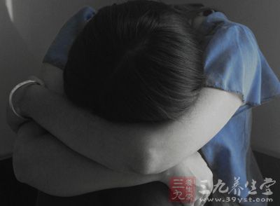 與其讓自己無謂地?zé)?，不如想一些開心的事，多學(xué)一些知識，讓生活充滿更多色彩