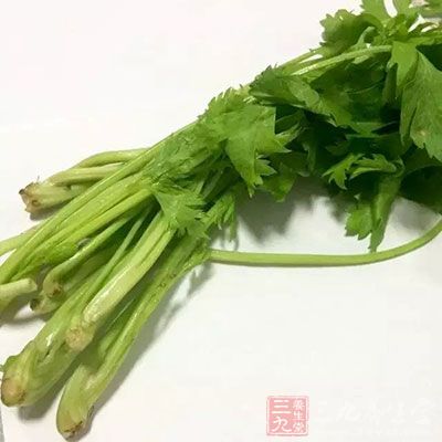 矿物质丰富的蔬菜如芹菜