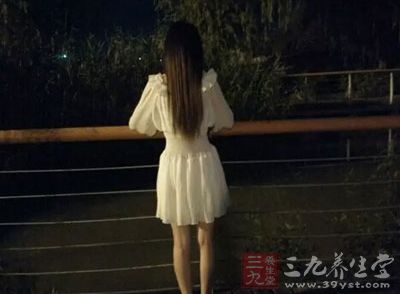 都说女人是水做的，每天都哭哭啼啼