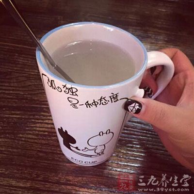 每天喝8杯水 每天喝8杯水