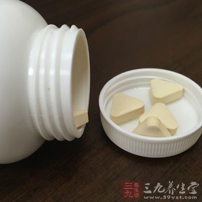 至今为止医学界并没有有效治疗放屁多的药物