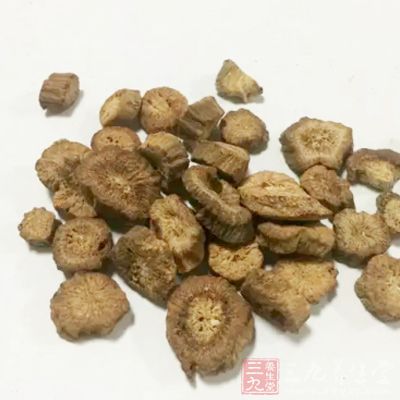 在经期服用饮用牛蒡的时候我们还应该注意的问题就是要适当的进行饮用