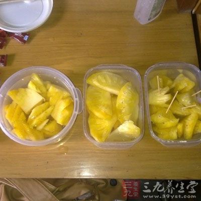 新鲜菠萝100克