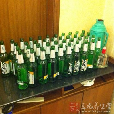 酒后喝醋加速酒精代謝