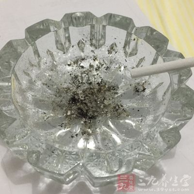 抽煙、喝酒已經成了現(xiàn)在很多男性每天必不可少的科目了