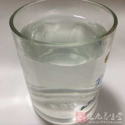 材料：清水50克