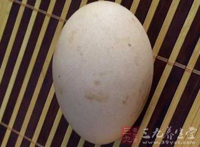 有人认为吃生鸡蛋营养丰富