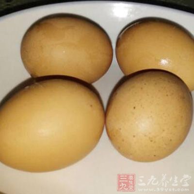 生鸡蛋难免有些病原体侵入 生鸡蛋难免有些病原体侵入