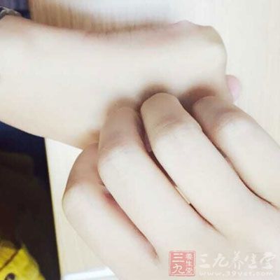 裸露唤醒皮肤整合能力 裸露唤醒皮肤整合能力