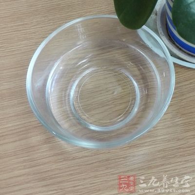 白醋是我们生活中的常见的一种提味品