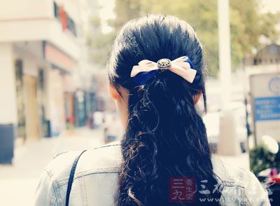 女人一旦腎氣不足，衰老的快不說