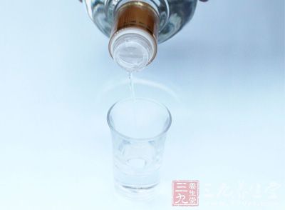 酗酒會影響到人的行動和思維能力