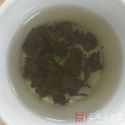 黑茶中的咖啡碱、维生素、氨基酸、磷脂等有助于人体消化