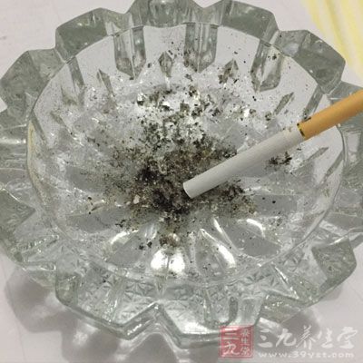 保护耳朵，远离二手烟