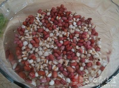 红豆薏米快速减肥法 薏米红豆粥的功效和做法
