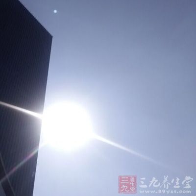 夏天天气炎热、温度高