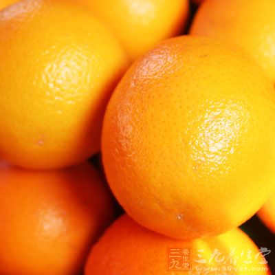 甜橙精油是从甜橙中萃取提炼出来的一款精油