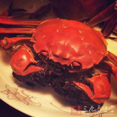 皮肤过敏的朋友在过敏的时候应该要忌吃螃蟹