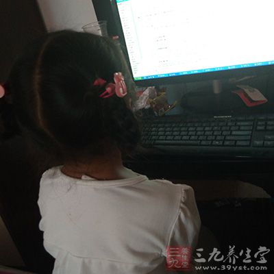 其實面對電腦對女性的危害很大