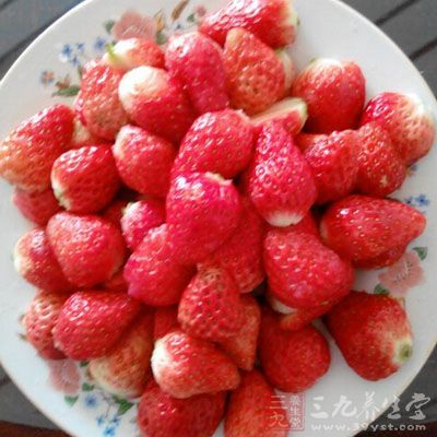 吃大量新鮮水果和蔬菜