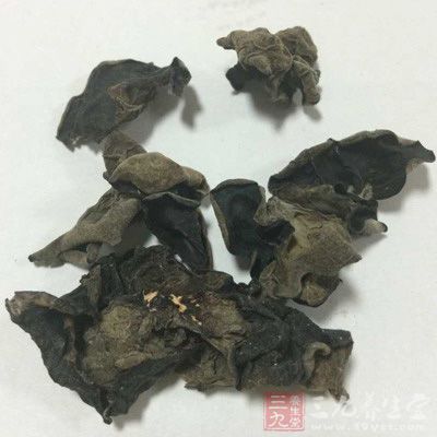 材料：干木耳一把