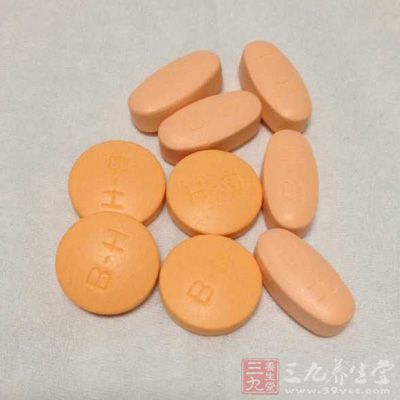 维生素B6与维生素B2的关系十分密切